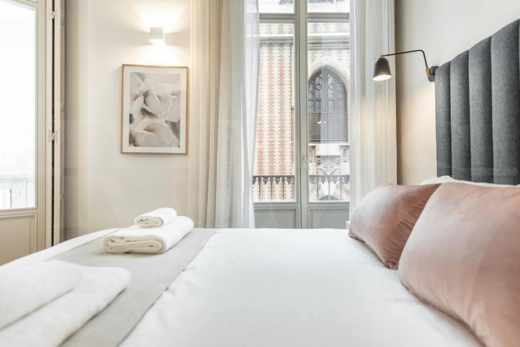 Contemporary Loft In The Historic City Center By Rems Malaga Bagian luar foto