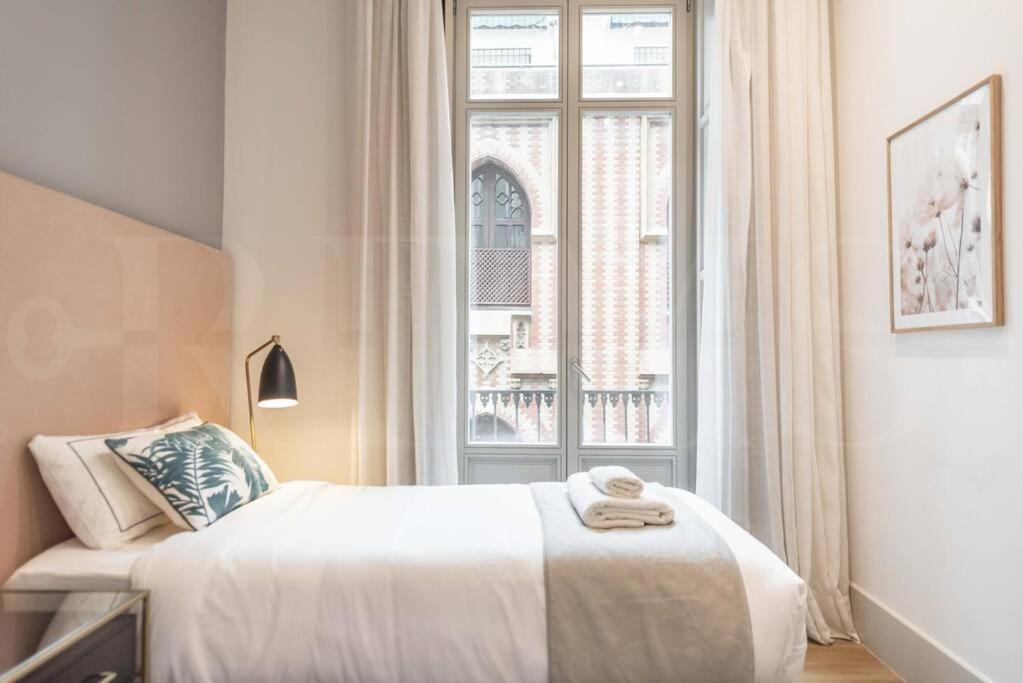Contemporary Loft In The Historic City Center By Rems Malaga Bagian luar foto